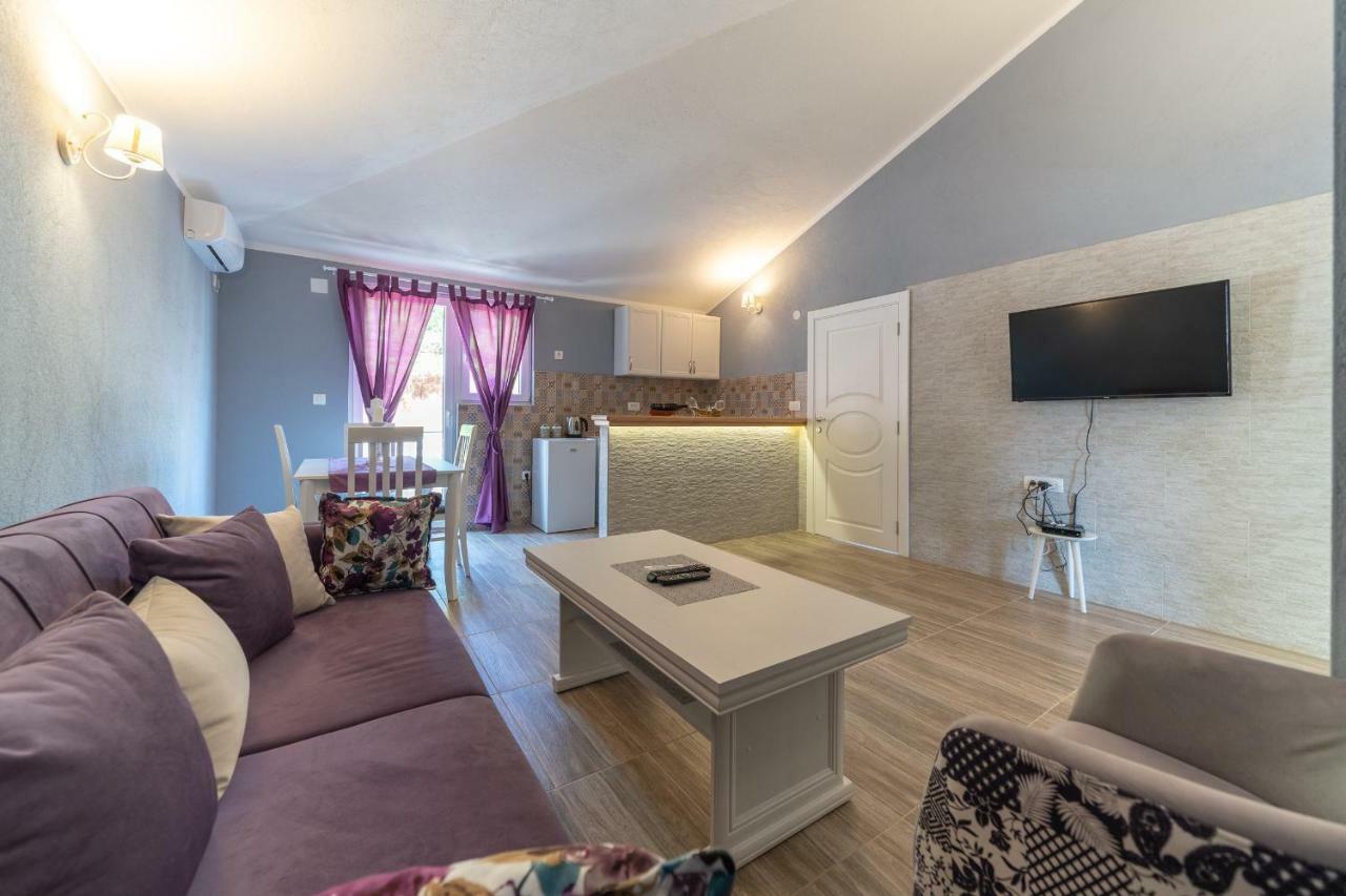 Apartments Kingfisher Virpazar Exteriér fotografie